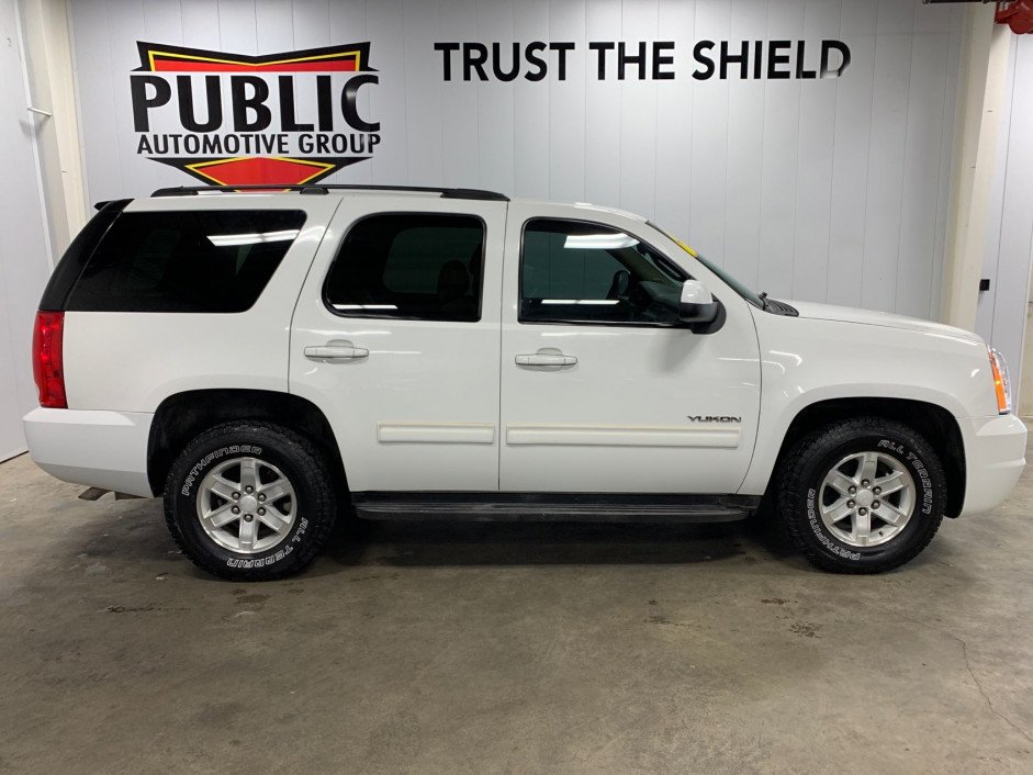 2011 GMC Yukon SLE's photo