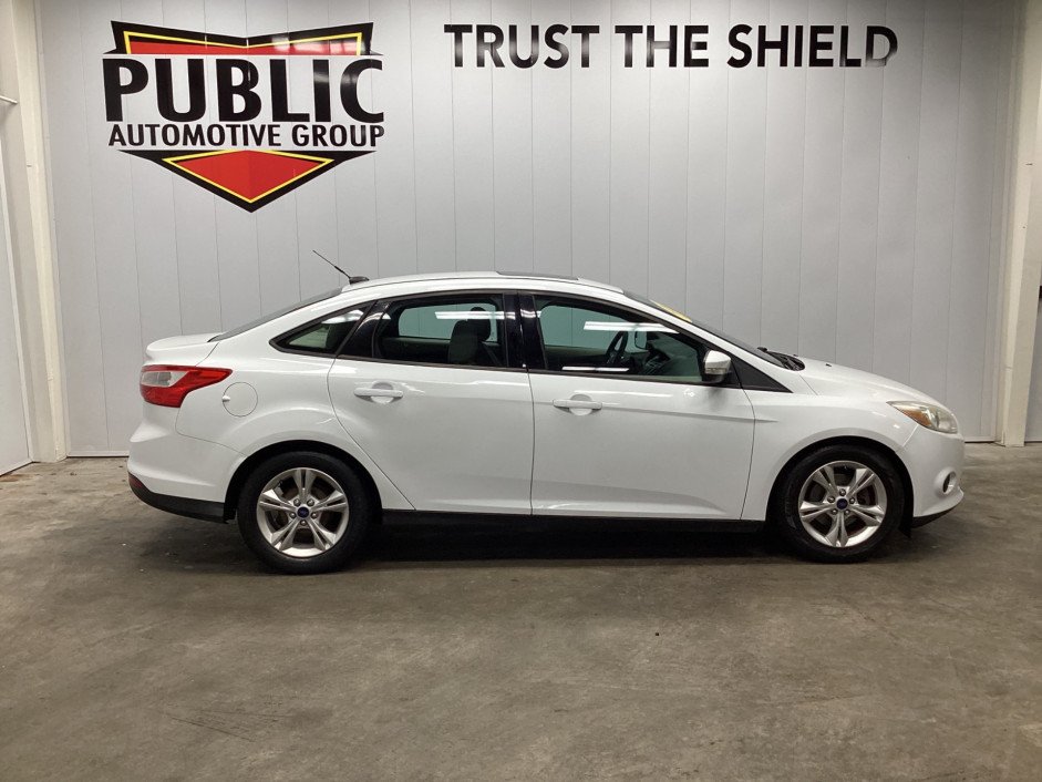 2014 Ford Focus SE's photo