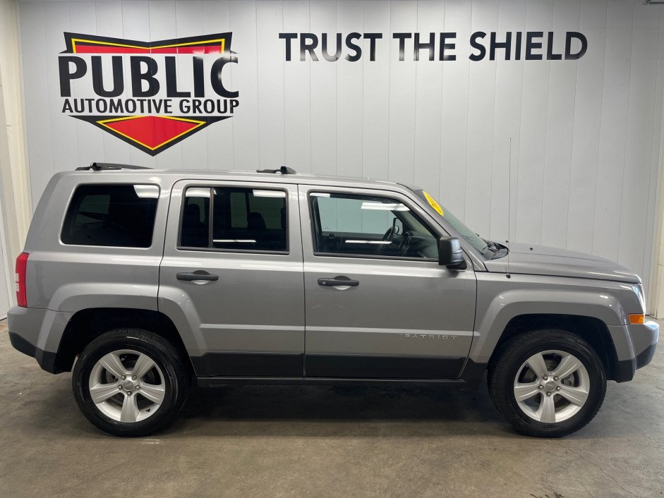 2016 Jeep Patriot Sport's photo