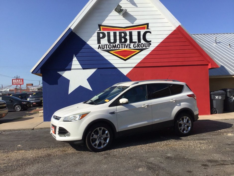 2014 Ford Escape Titanium's photo