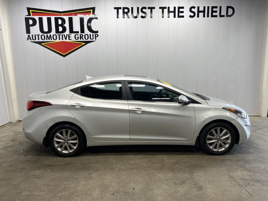 2015 Hyundai Elantra SE's photo